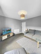Amaya Four - Sleeps 5 - 1 bed apartment - Newly renovated- Close to town centre -Grantham