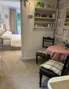 The Guest Suite, Buttsfield Lane.