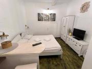 FLH - Chic Studio in Old Town
