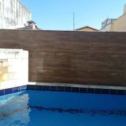 Casa em Itanhaém com 2 quartos garagem p 2 carros, churrasqueira, piscina 200 m da praia