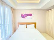 Homey Studio Room at Grand Asia Afrika Apartment By Travelio