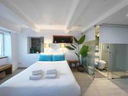 Stunning River View Studio in Historic Alfama