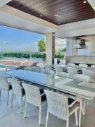 Privé By The Sea Private Rest House