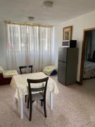 Apto Centro de Ccs, cerca todo!