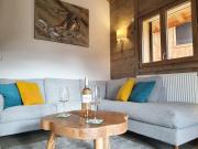 Samoens - luxury 4 bedroom top floor apartment with spectacular views