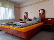 Pension FAULPELZ - Doppelzimmer mit Bad