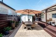 Family Chalet with terrace and parking