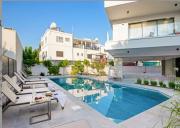 Olive Shared Pool Apartments