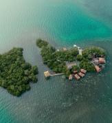 Urraca Monkey Island Eco Resort