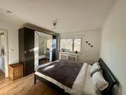 SouthSide Berlin - Küche, Parkplatz, Balkon