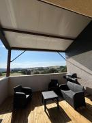 Top Saint-Genest-Lerpt