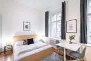 Friendly Studio for Two Old Town
