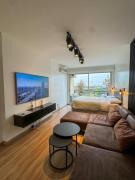 Foster Studio - Pacifico