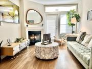 Cozy 2 Bedroom 2 Bathroom Condo with Pool, Gym, Spa