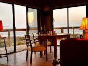 IdleWild - Secluded Absolute Beachfront Escape