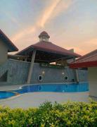 The Minimalist Retreat