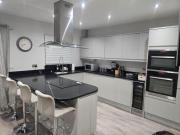 Beautiful AND Cosy -Home Sweet Home