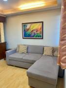 Budget Family 2BR Fast Wifi Free Pool beside SM Mall