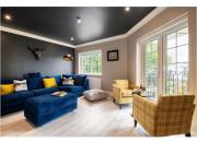 Central Entire House comprising 4 apartments