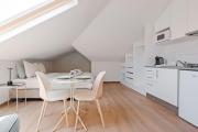 Lovely studio fully equipped near subway N10 - Shared bathroom with another Studio Lovely studio fully equipped near subway N10 - Shared bathroom with another Studio