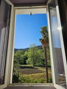 Agréable maison au bord de la rivière