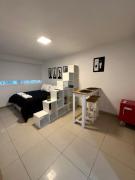 -VIVEMALBEC- Acogedor departamento céntrico