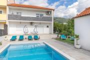 Apartman Luci - Private Heated pool