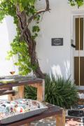 LIMASSOL AKROTIRI BEACH VINE COTTAGE a