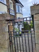 Station Guesthouse - Self entry via keypad inc parking