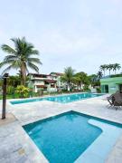 Apto em condomínio com praia em Angra com piscina, sauna e garagem