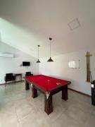 Apto em condomínio com praia em Angra com piscina, sauna e garagem