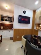 SNOW Studio Apartment - Near Clark International Airport