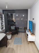 Alquilo pequeño y cómodo cuarto en agradable departamento