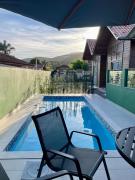 Chalés Costa Esmeralda Com Piscina , Bombinhas