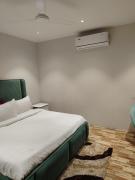 Rivaz Hotel And Restaurant