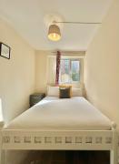 Stay In Edgware Road apartment