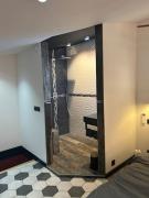 Gold Love Room Belle Etoile