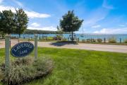 Top Suttons Bay