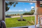 Top Suttons Bay