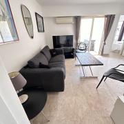 2P Between Croisette Beaches and Antibes Street
