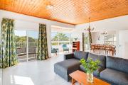 Top Coral Bay