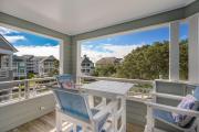 Top Manteo