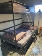 2 mistreti - casute cu vedere la creasta Bucegilor