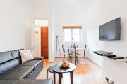 Blarney Apt 1BR Sleeps 4