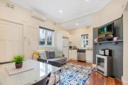 Escape To Neutral Bay -Perfect Home Away From Home