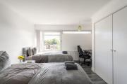 Karazo LTD - Luxurious contractor friendly 2 bed in Croydon
