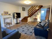 Cozy 2 bedrooms with private parking space and garden