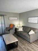 Beautiful condo-no stairs, and arcade games! 5bed