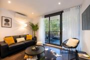 Elwood stylish apartment in botanical location near beach
