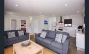 Top Kingscote